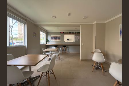 Apartamento para alugar com 32m², 2 quartos e sem vagaÁrea comum - Salão de festas