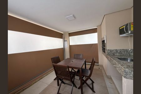 Apartamento para alugar com 32m², 2 quartos e sem vagaÁrea comum - Churrasqueira