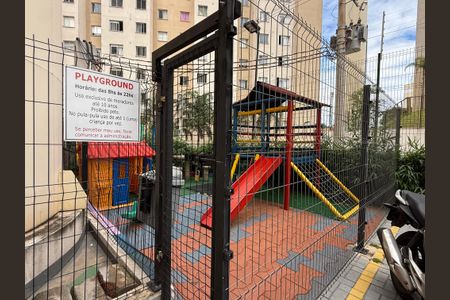 Apartamento para alugar com 32m², 2 quartos e sem vagaÁrea comum - Playground