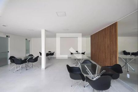 Apartamento à venda com 42m², 2 quartos e sem vagaÁrea comum - Salão de festas