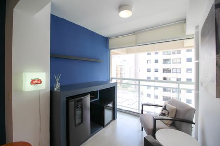 Sala de apartamento para alugar com 2 quartos, 61m² em Vila Olímpia, São Paulo