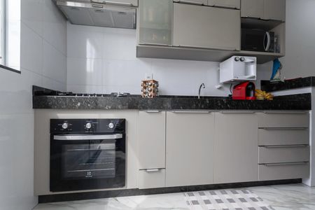 Casa de condomínio à venda com 81m², 2 quartos e 1 vagaCozinha