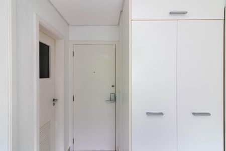 Apartamento à venda com 173m², 4 quartos e 2 vagas Apartamento à venda com 173m², 4 quartos e 2 vagasÁrea de Serviço