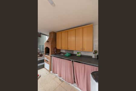 Casa à venda com 247m², 2 quartos e 1 vaga Casa à venda com 247m², 2 quartos e 1 vagaÁrea de Serviço e Churrasqueira