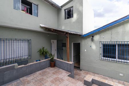 Casa à venda com 247m², 2 quartos e 1 vaga Casa à venda com 247m², 2 quartos e 1 vagaQuintal
