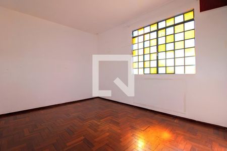 Casa para alugar com 270m², 6 quartos e 3 vagasQuarto