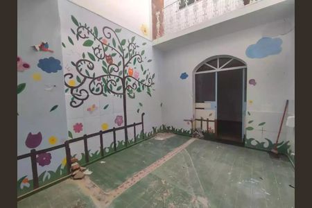 Casa para alugar com 270m², 6 quartos e 3 vagasQuarto