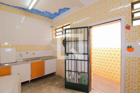 Cozinha de casa para alugar com 6 quartos, 270m² em São Pedro, Belo Horizonte