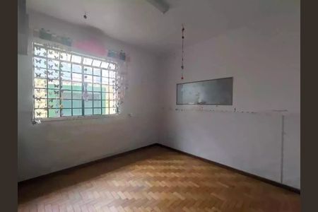 Casa para alugar com 270m², 6 quartos e 3 vagasQuarto