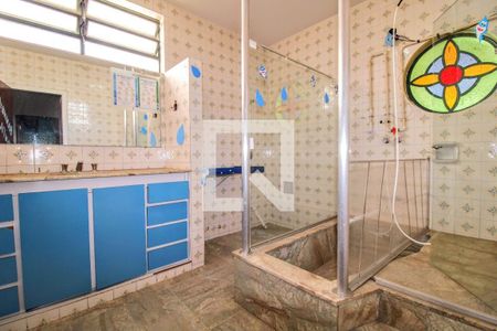 Casa para alugar com 270m², 6 quartos e 3 vagasBanheiro