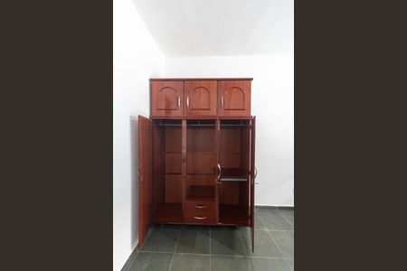 Studio para alugar com 30m², 1 quarto e sem vagaKitnet - Armário