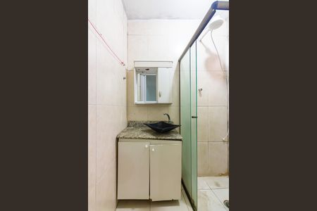 Banheiro  de casa para alugar com 2 quartos, 50m² em City Bussocaba, Osasco