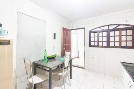 Cozinha  de casa para alugar com 2 quartos, 50m² em City Bussocaba, Osasco
