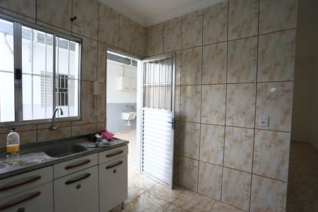 Casa para alugar com 50m², 2 quartos e 1 vagacozinha