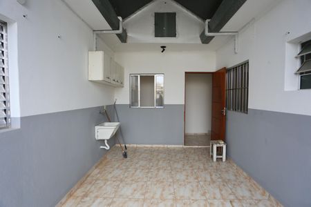 Casa para alugar com 50m², 2 quartos e 1 vagaÁrea de Serviço