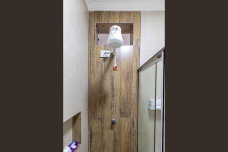 Casa à venda com 220m², 3 quartos e 2 vagasBanheiro