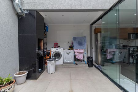 Casa à venda com 220m², 3 quartos e 2 vagasÁrea de Serviço