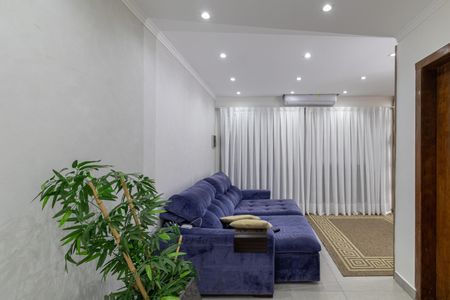 Casa à venda com 220m², 3 quartos e 2 vagasSala e Cozinha