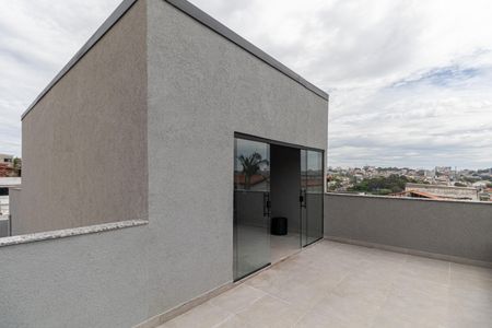Casa à venda com 220m², 3 quartos e 2 vagasTerraço