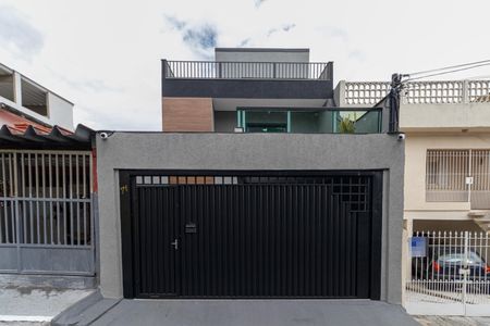 Casa à venda com 220m², 3 quartos e 2 vagasFachada