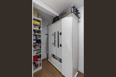 Casa à venda com 220m², 3 quartos e 2 vagasSuíte