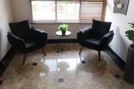 Apartamento à venda com 100m², 3 quartos e 2 vagasHall social