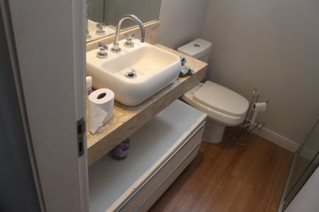 Apartamento à venda com 100m², 3 quartos e 2 vagasBanheiro da Suíte