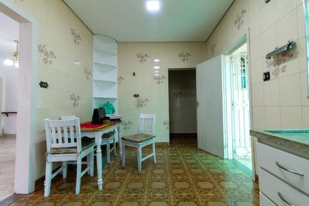 Casa para alugar com 178m², 2 quartos e 2 vagas Casa para alugar com 178m², 2 quartos e 2 vagasCozinha