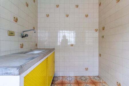 Casa para alugar com 178m², 2 quartos e 2 vagas Casa para alugar com 178m², 2 quartos e 2 vagasEdicula - Cozinha