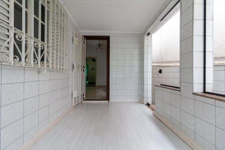 Casa para alugar com 178m², 2 quartos e 2 vagas Casa para alugar com 178m², 2 quartos e 2 vagasHall de entrada