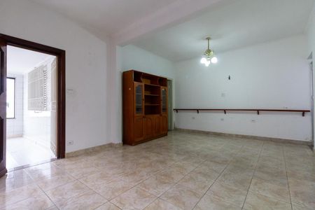 Casa para alugar com 178m², 2 quartos e 2 vagas Casa para alugar com 178m², 2 quartos e 2 vagasSala