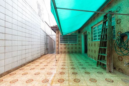 Casa para alugar com 178m², 2 quartos e 2 vagas Casa para alugar com 178m², 2 quartos e 2 vagasQuintal