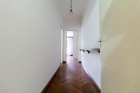 Casa para alugar com 178m², 2 quartos e 2 vagas Casa para alugar com 178m², 2 quartos e 2 vagasCorredor
