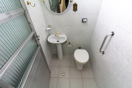 Casa para alugar com 178m², 2 quartos e 2 vagas Casa para alugar com 178m², 2 quartos e 2 vagasLavabo