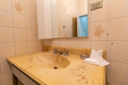 Casa para alugar com 178m², 2 quartos e 2 vagas Casa para alugar com 178m², 2 quartos e 2 vagasBanheiro 1