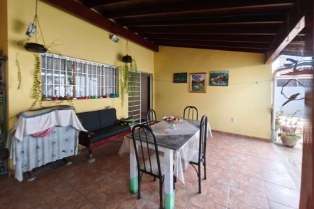 Casa à venda com 173m², 3 quartos e 6 vagasÁrea gourmet