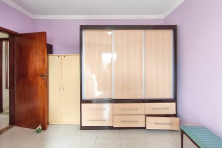 Casa à venda com 173m², 3 quartos e 6 vagasQuarto Suíte