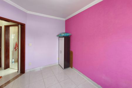 Casa à venda com 173m², 3 quartos e 6 vagasQuarto 2