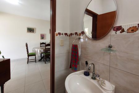 Casa à venda com 173m², 3 quartos e 6 vagasLavabo