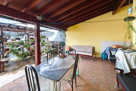 Casa à venda com 173m², 3 quartos e 6 vagasÁrea gourmet