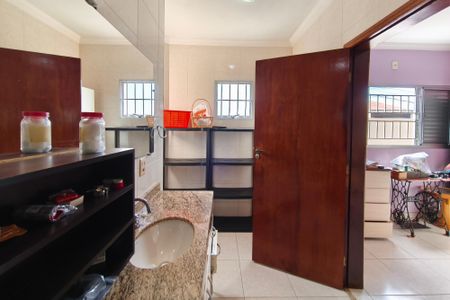 Casa à venda com 173m², 3 quartos e 6 vagasBanheiro Suíte