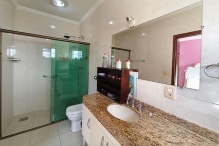 Casa à venda com 173m², 3 quartos e 6 vagasBanheiro Suíte