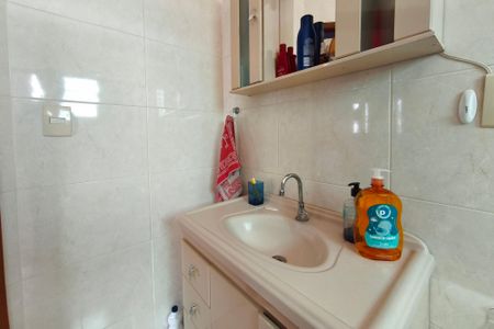 Casa à venda com 173m², 3 quartos e 6 vagasBanheiro Social