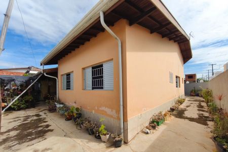 Casa à venda com 173m², 3 quartos e 6 vagasQuintal