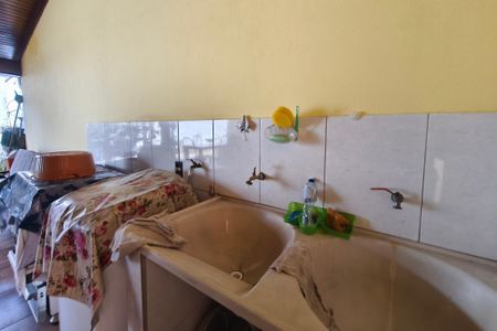 Casa à venda com 173m², 3 quartos e 6 vagasÁrea de Serviço