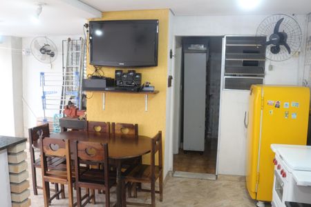 Casa à venda com 129m², 2 quartos e 4 vagasEspaço Gourmet