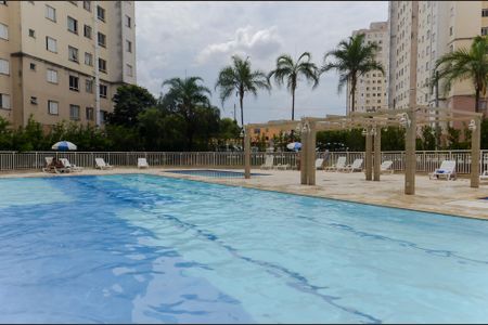 Apartamento para alugar com 44m², 2 quartos e sem vaga Apartamento para alugar com 44m², 2 quartos e sem vagaÁrea comum - Piscina