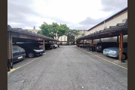 Garagem de apartamento à venda com 2 quartos, 44m² em Vila Liviero, São Paulo