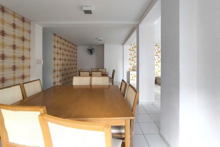 Apartamento para alugar com 53m², 2 quartos e 1 vaga Apartamento para alugar com 53m², 2 quartos e 1 vagaÁrea comum - Salão de festas