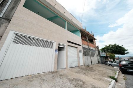 Casa à venda com 128m², 3 quartos e 3 vagasFachada
